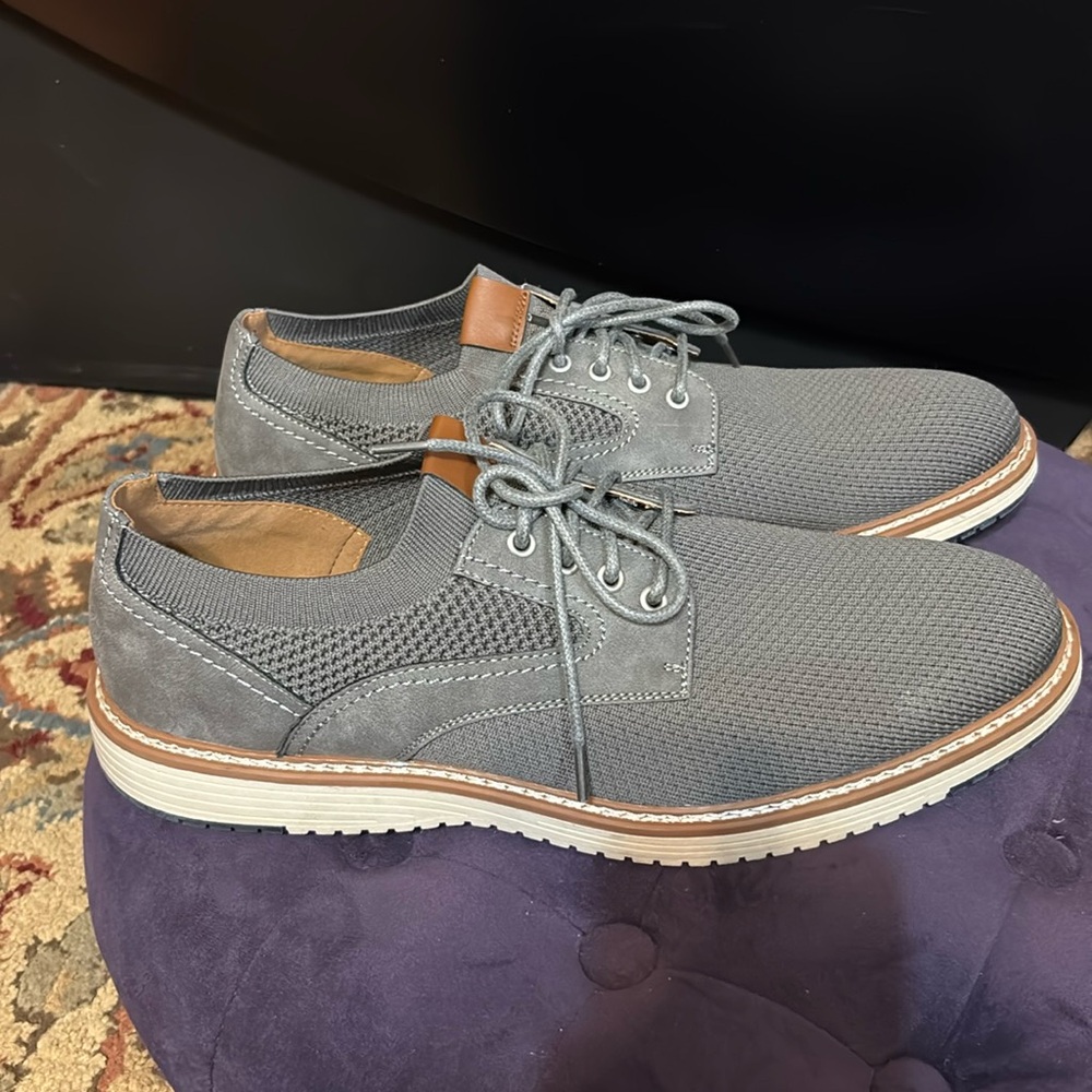 Men’s Curt & Larson comfortable gray breeze knit shoes size 12